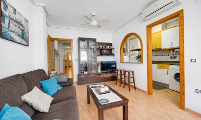 Resale - Apartment / flat - Torrevieja - Playa del Acequión