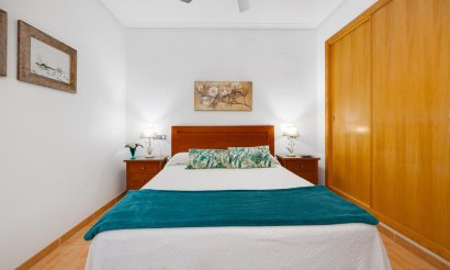 Resale - Apartment / flat - Torrevieja - Playa del Acequión