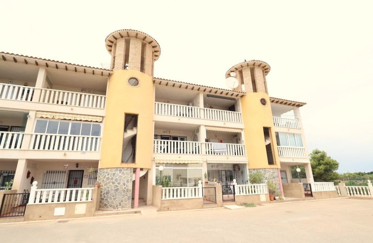 Resale - Apartment / flat - Orihuela Costa - La Zenia