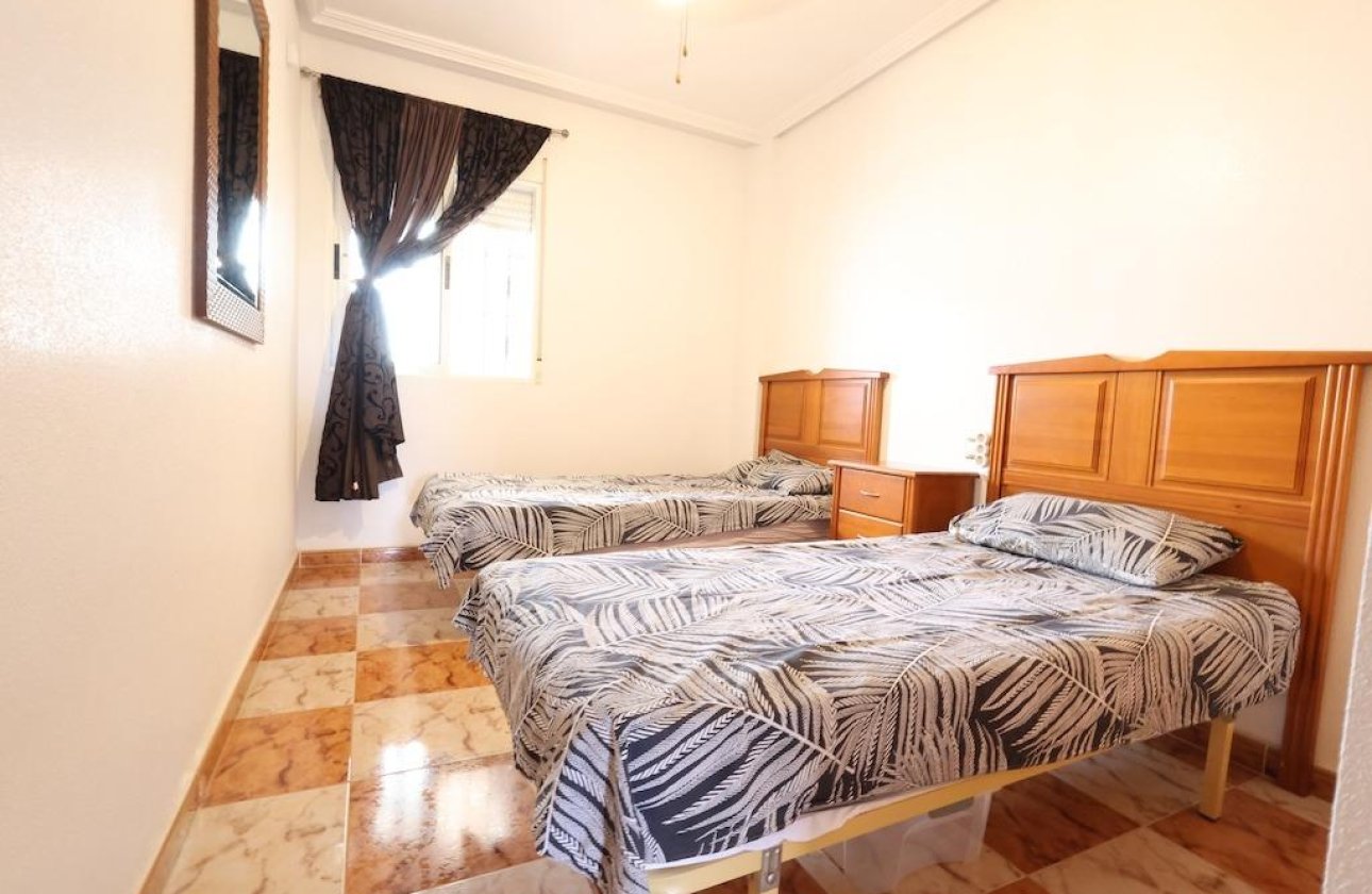 Resale - Apartment / flat - Orihuela Costa - La Zenia