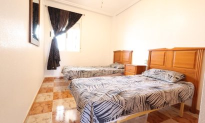 Resale - Apartment / flat - Orihuela Costa - La Zenia