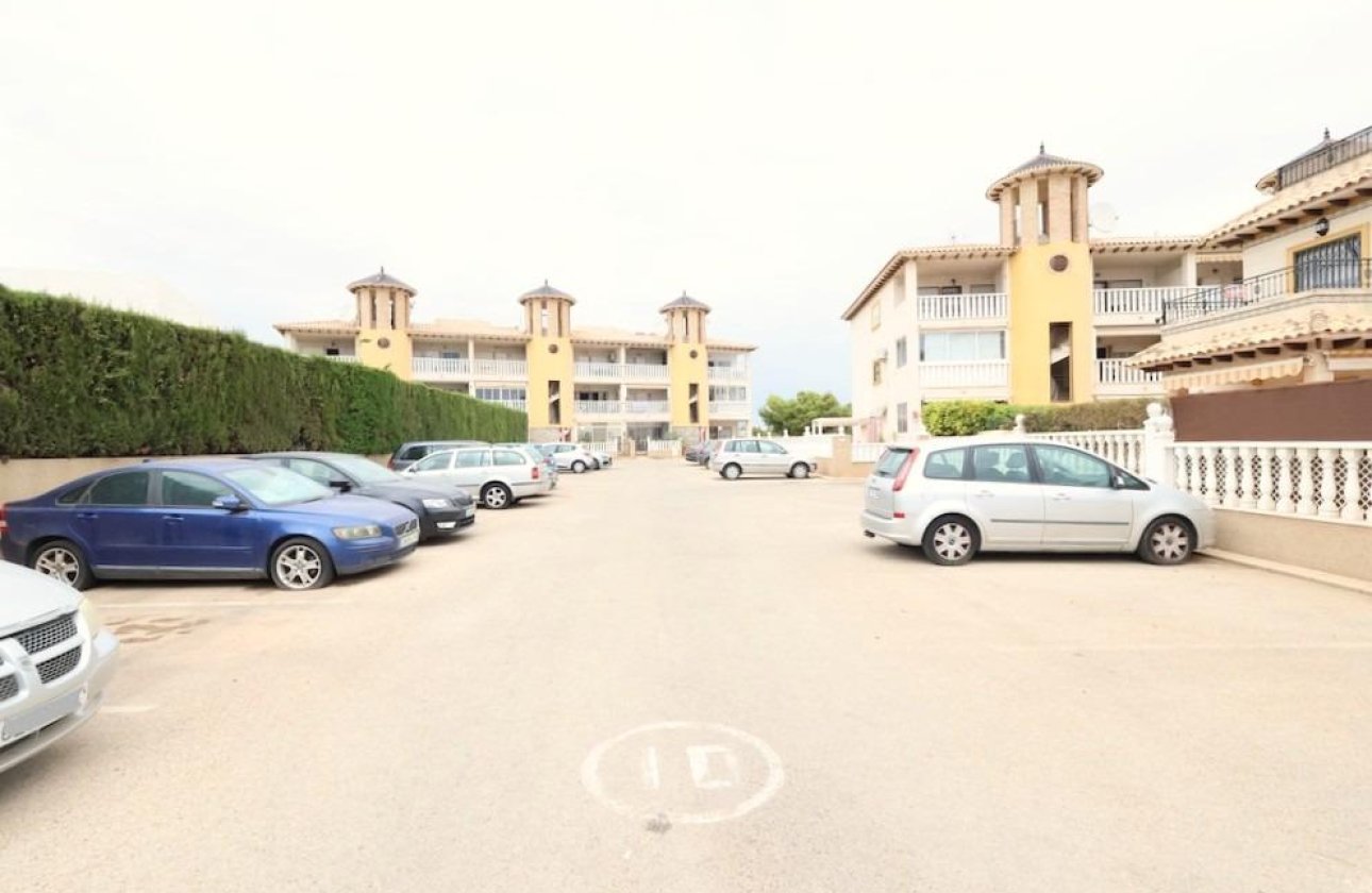 Resale - Apartment / flat - Orihuela Costa - La Zenia