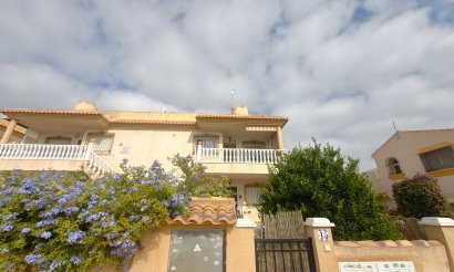 Resale - Apartment / flat - Cabo Roig