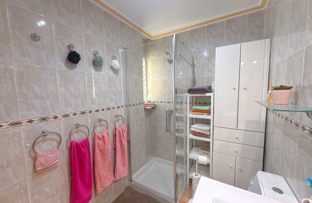Resale - Apartment / flat - Cabo Roig