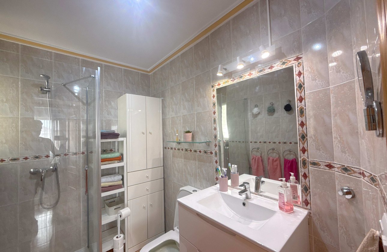 Resale - Apartment / flat - Cabo Roig