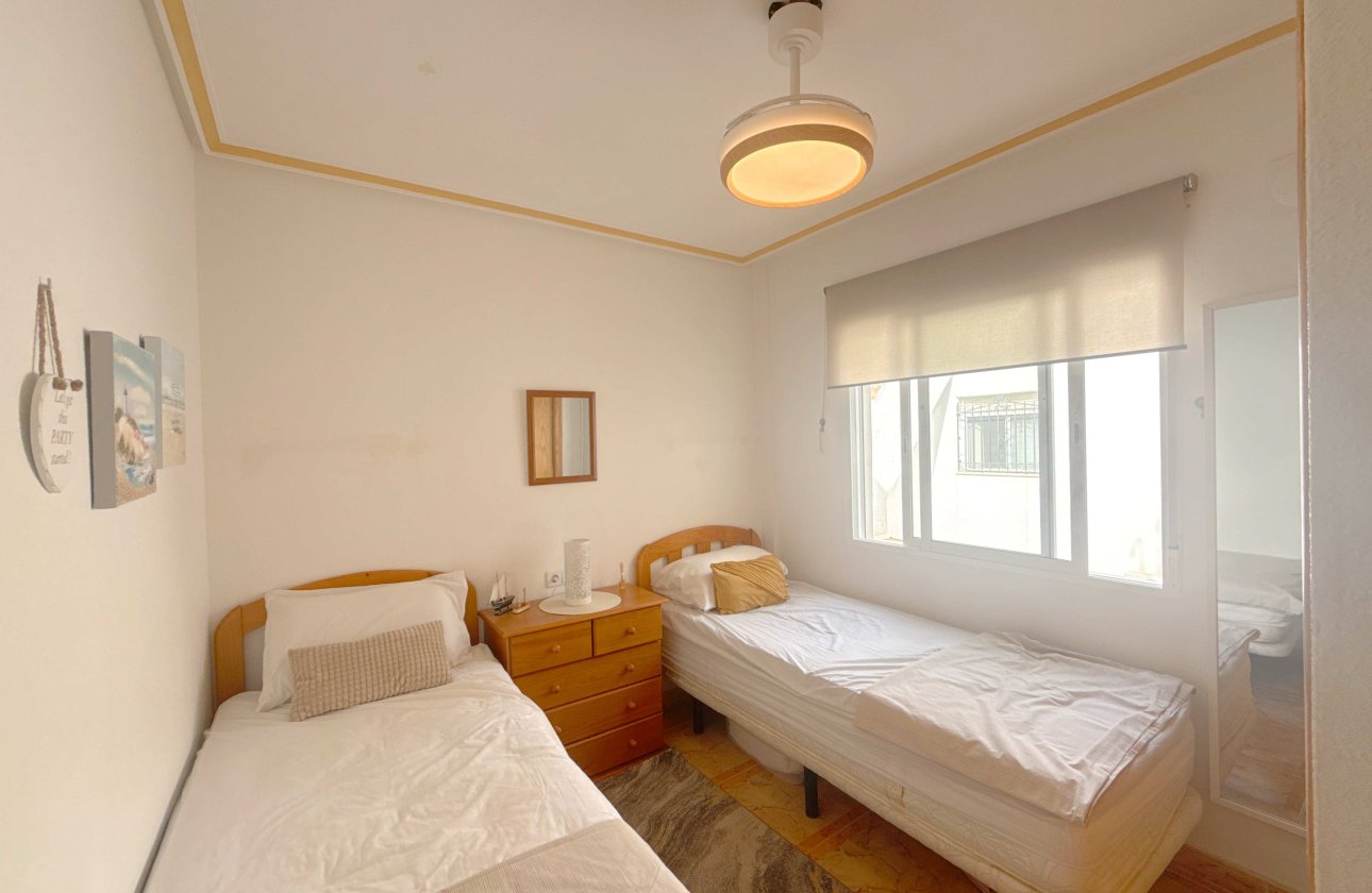 Resale - Apartment / flat - Cabo Roig