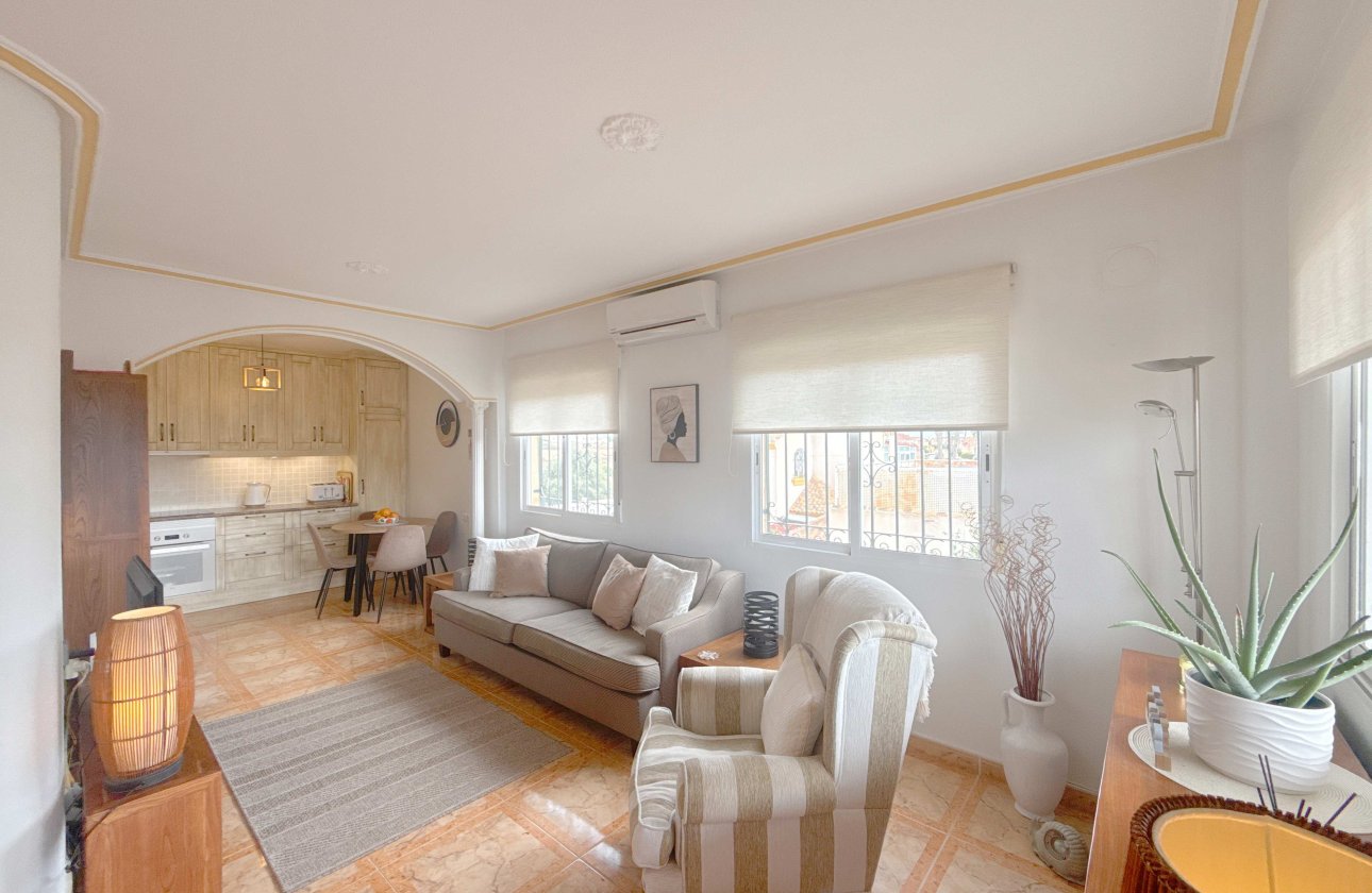 Resale - Apartment / flat - Cabo Roig