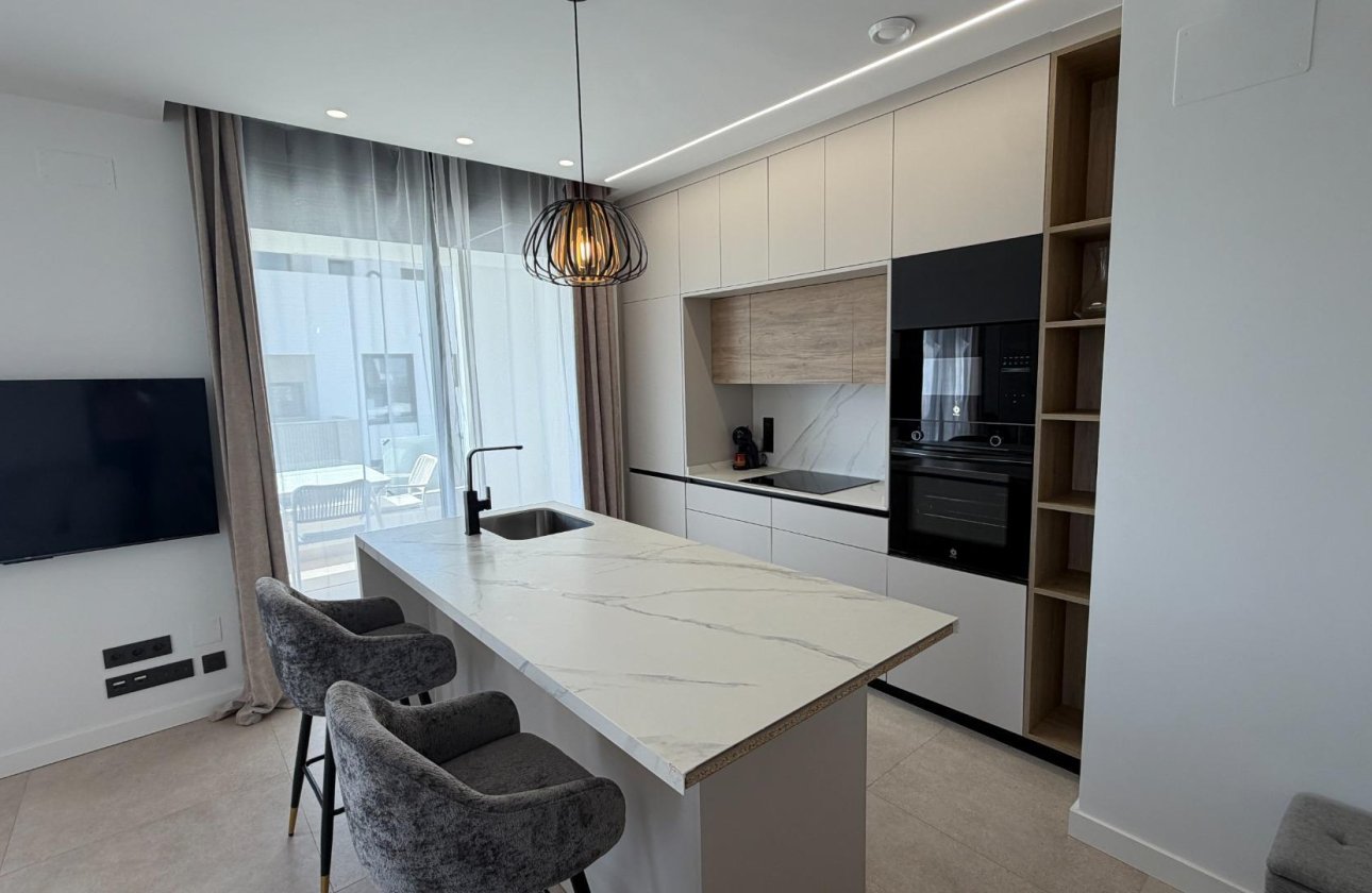 Reventa - Apartamento / piso - Los Alcazares - Dolores de Pacheco-Santa Rosalía