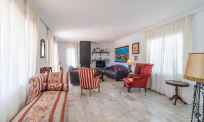 Resale - Villa - Torrevieja - La Mata