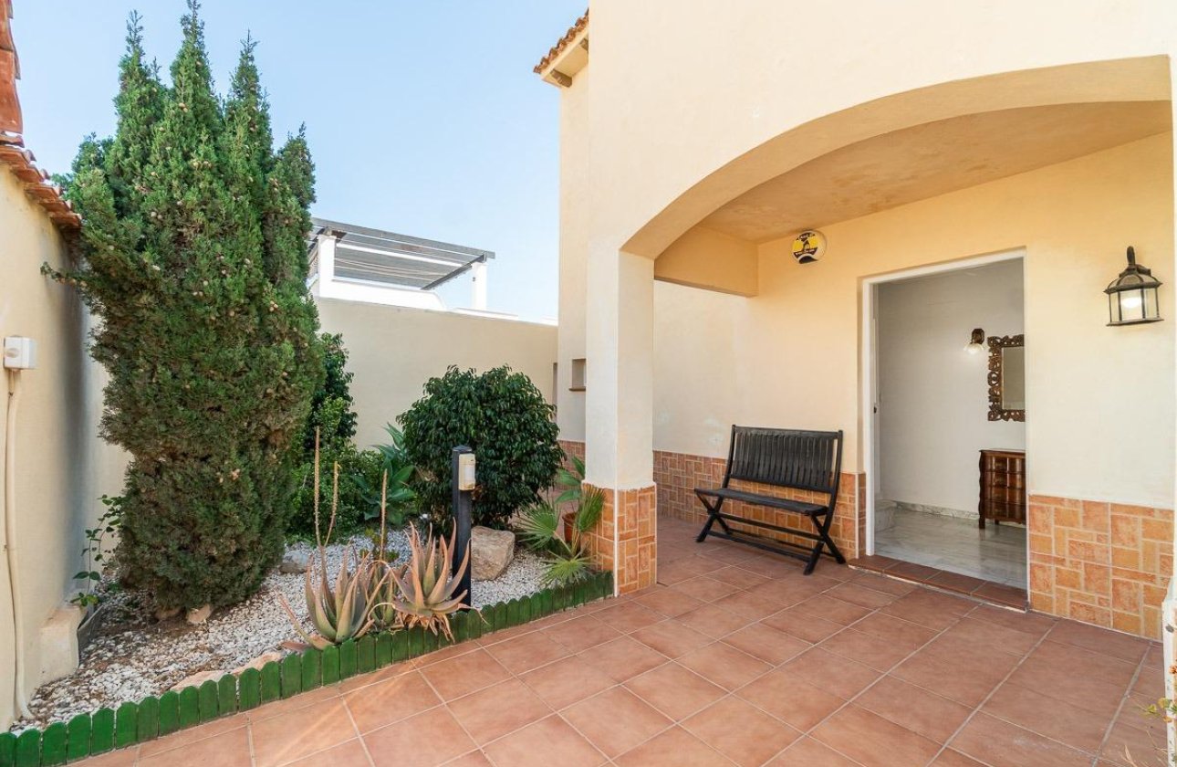 Resale - Villa - Torrevieja - La Mata