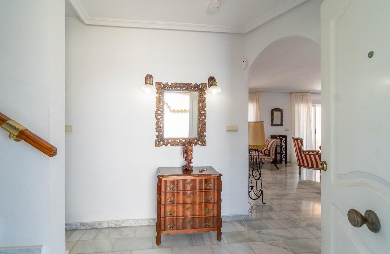 Resale - Villa - Torrevieja - La Mata