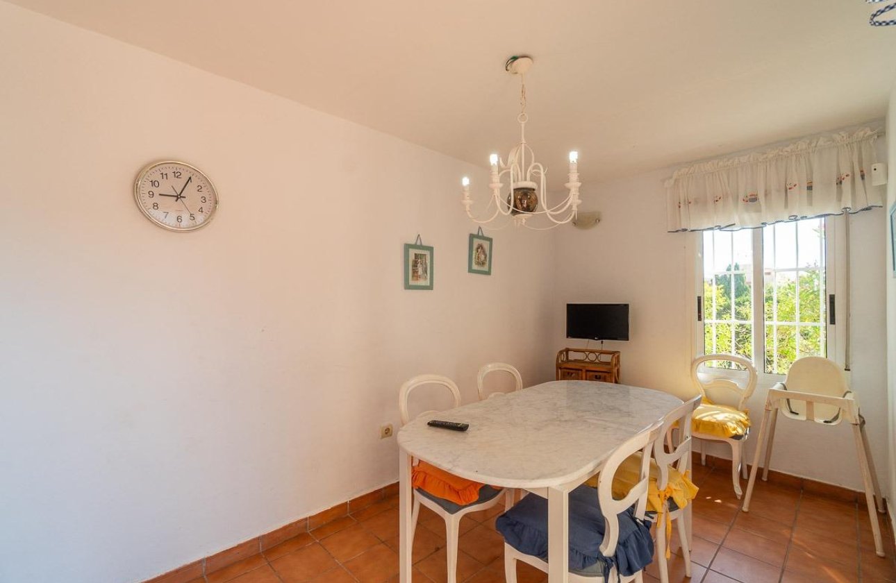 Resale - Villa - Torrevieja - La Mata