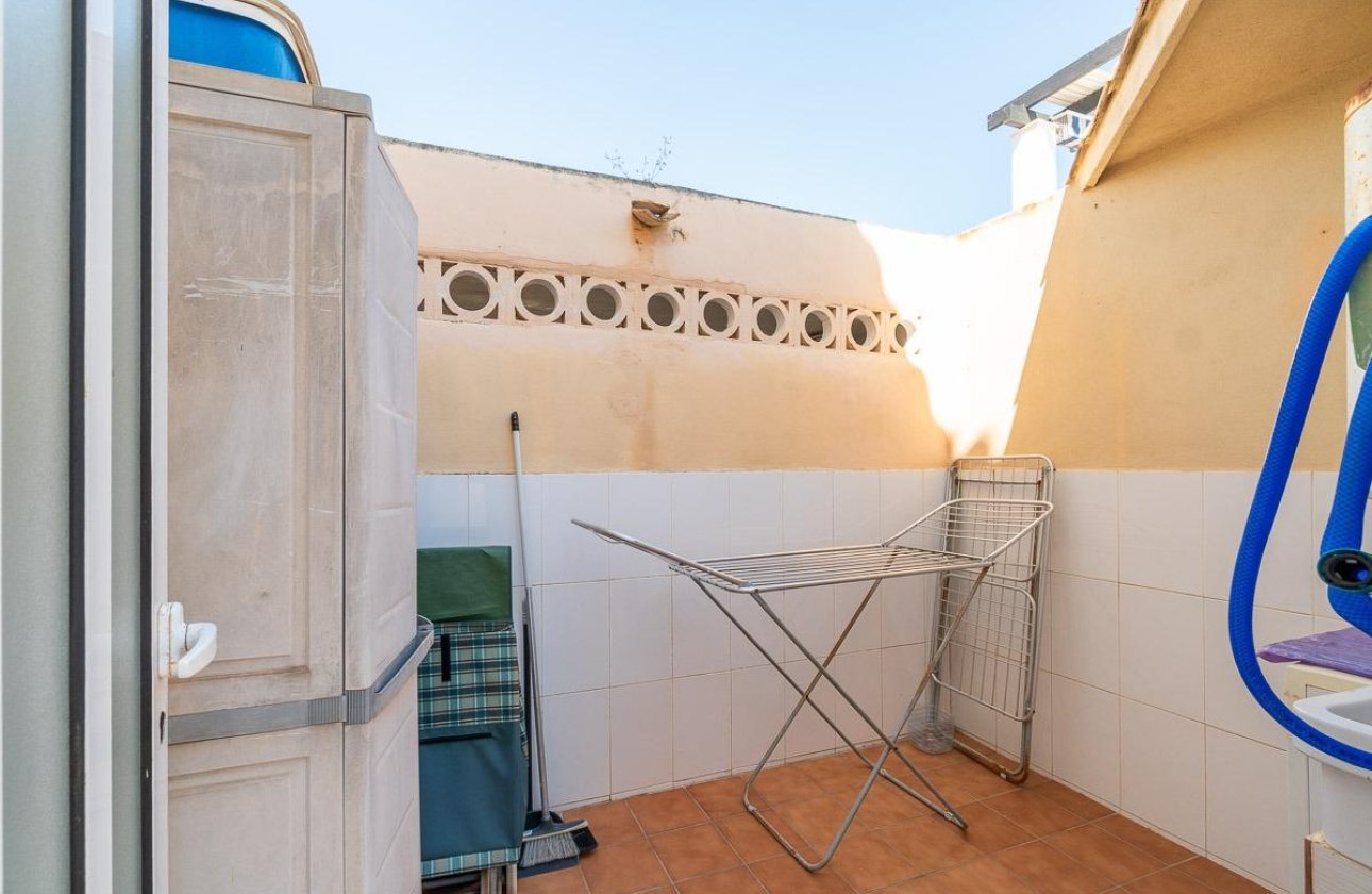 Resale - Villa - Torrevieja - La Mata