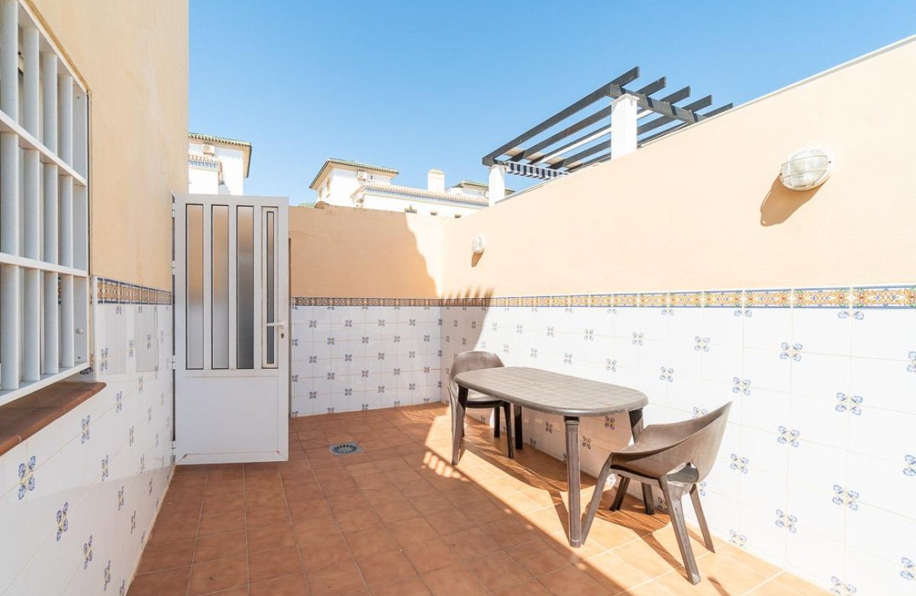 Resale - Villa - Torrevieja - La Mata