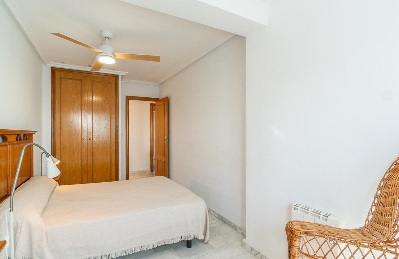 Resale - Villa - Torrevieja - La Mata