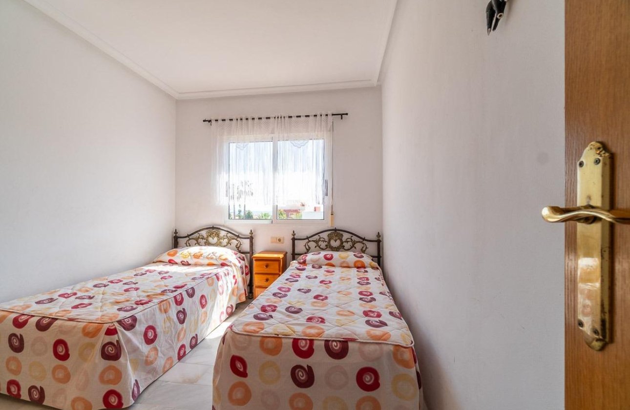 Resale - Villa - Torrevieja - La Mata