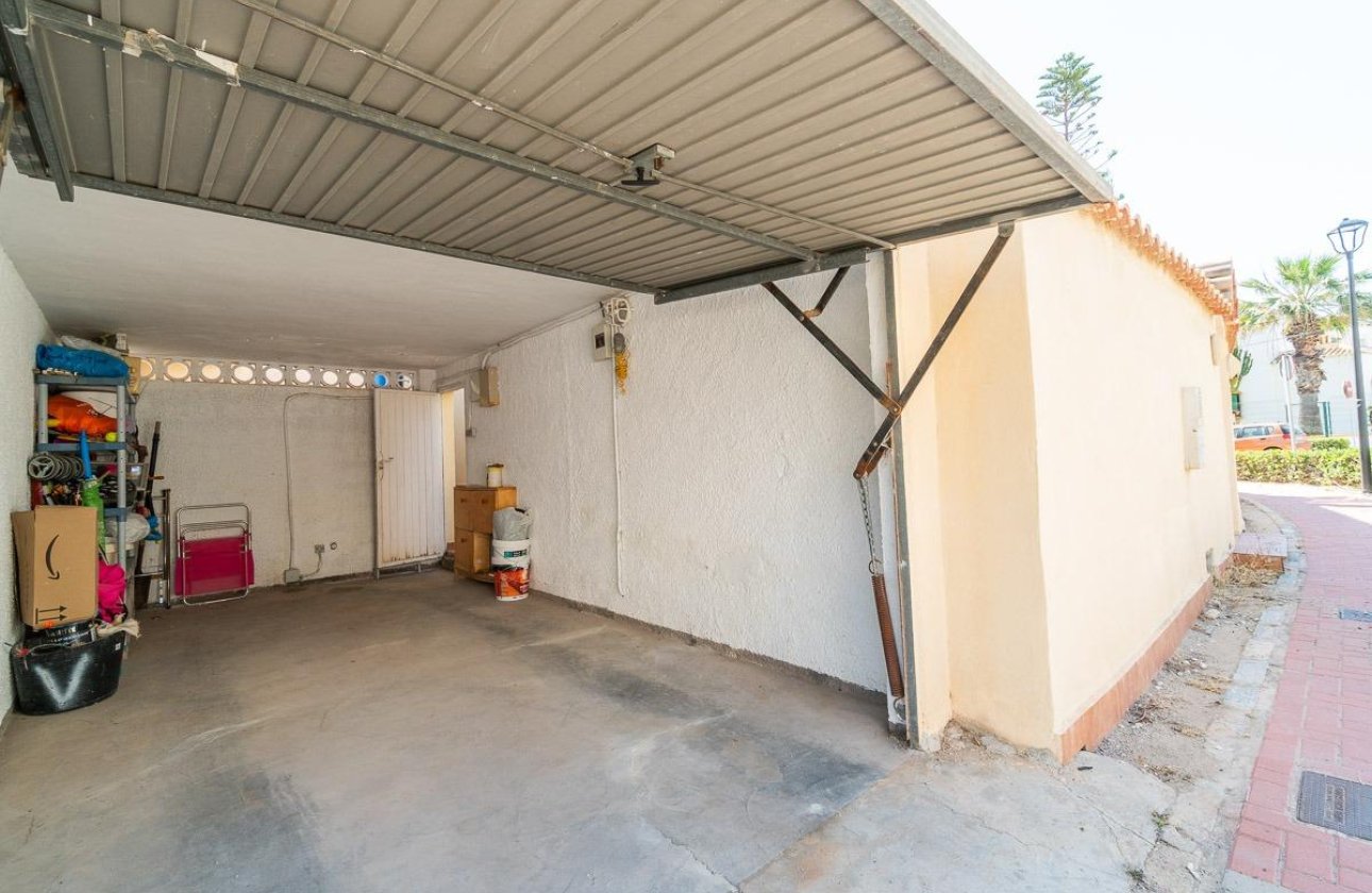 Resale - Villa - Torrevieja - La Mata