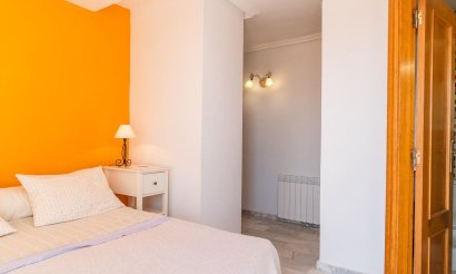 Resale - Villa - Torrevieja - La Mata