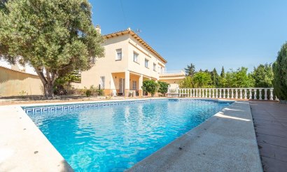 Resale - Villa - Torrevieja - La Mata