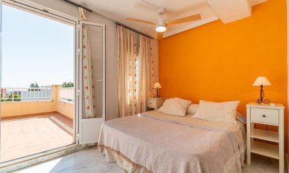 Resale - Villa - Torrevieja - La Mata