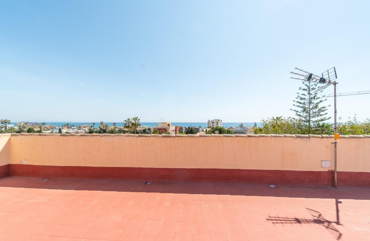 Resale - Villa - Torrevieja - La Mata