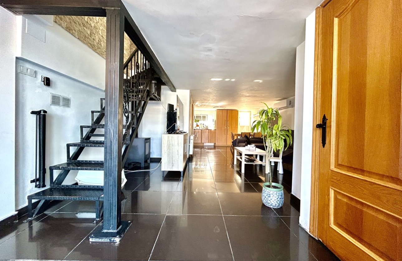Resale - Townhouse - Los Balcones