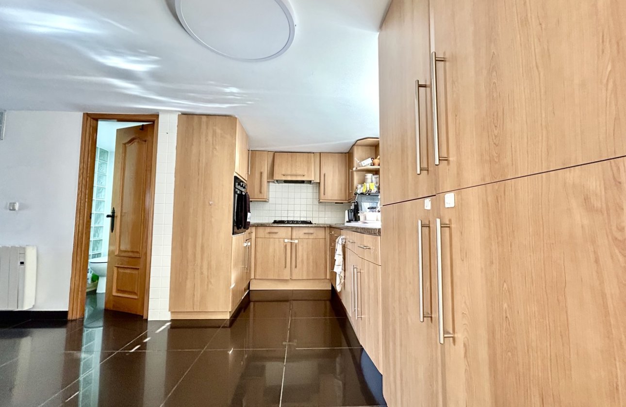Resale - Townhouse - Los Balcones