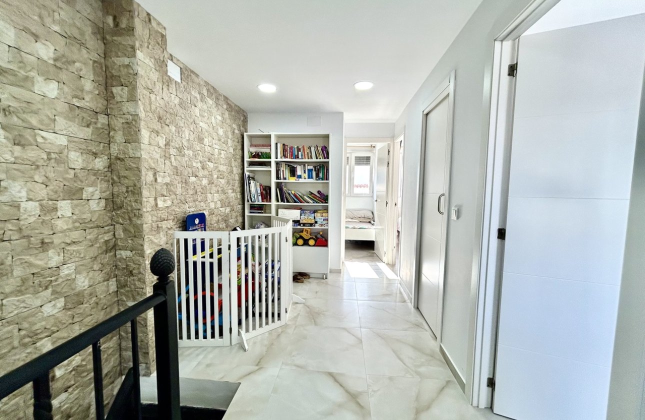 Resale - Townhouse - Los Balcones