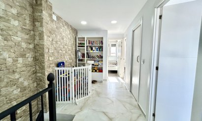 Resale - Townhouse - Los Balcones