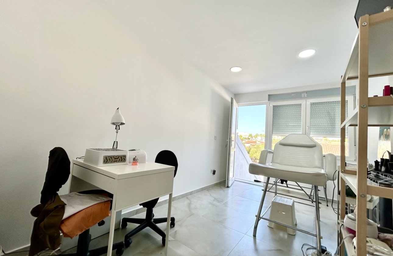 Resale - Townhouse - Los Balcones