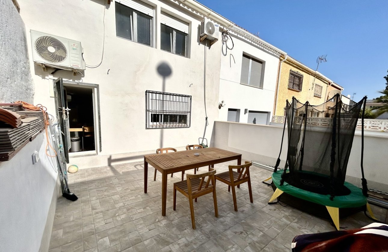Resale - Townhouse - Los Balcones