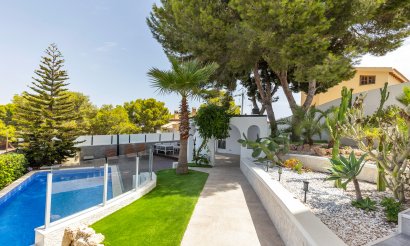 Reventa - Villa - Torrevieja - Los Balcones