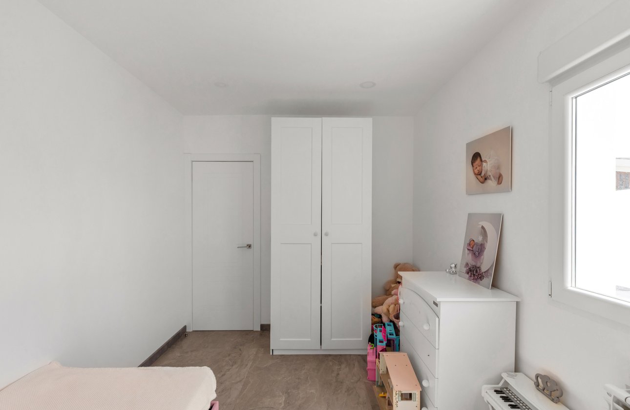 Reventa - Villa - Torrevieja - Los Balcones