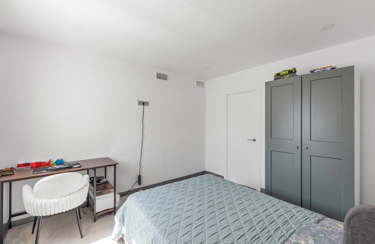 Reventa - Villa - Torrevieja - Los Balcones