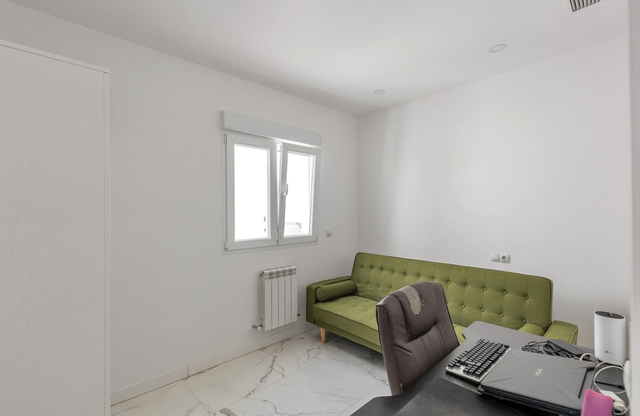 Reventa - Villa - Torrevieja - Los Balcones