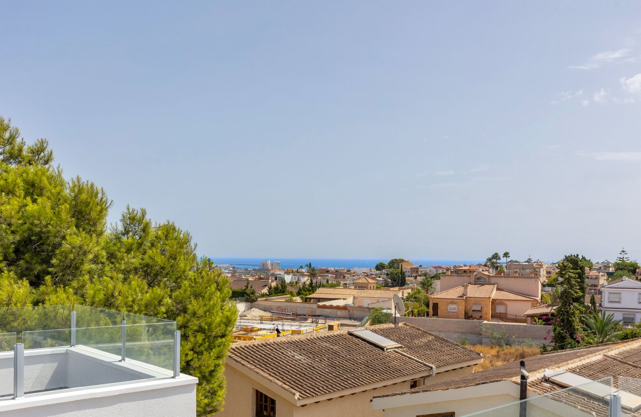 Reventa - Villa - Torrevieja - Los Balcones