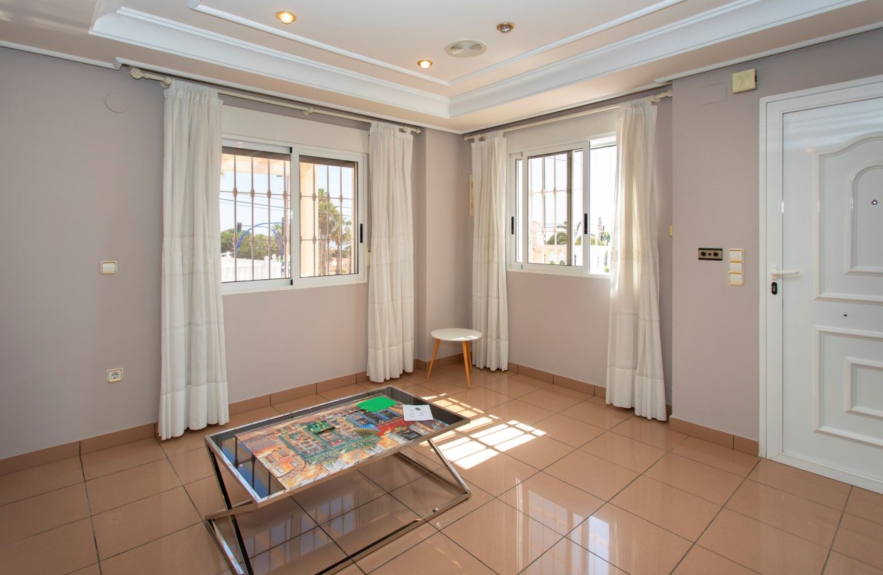 Reventa - Villa - Torrevieja