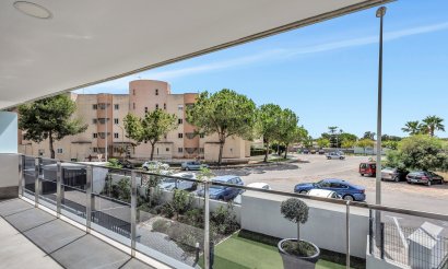 Resale - Apartment / flat - Campoamor