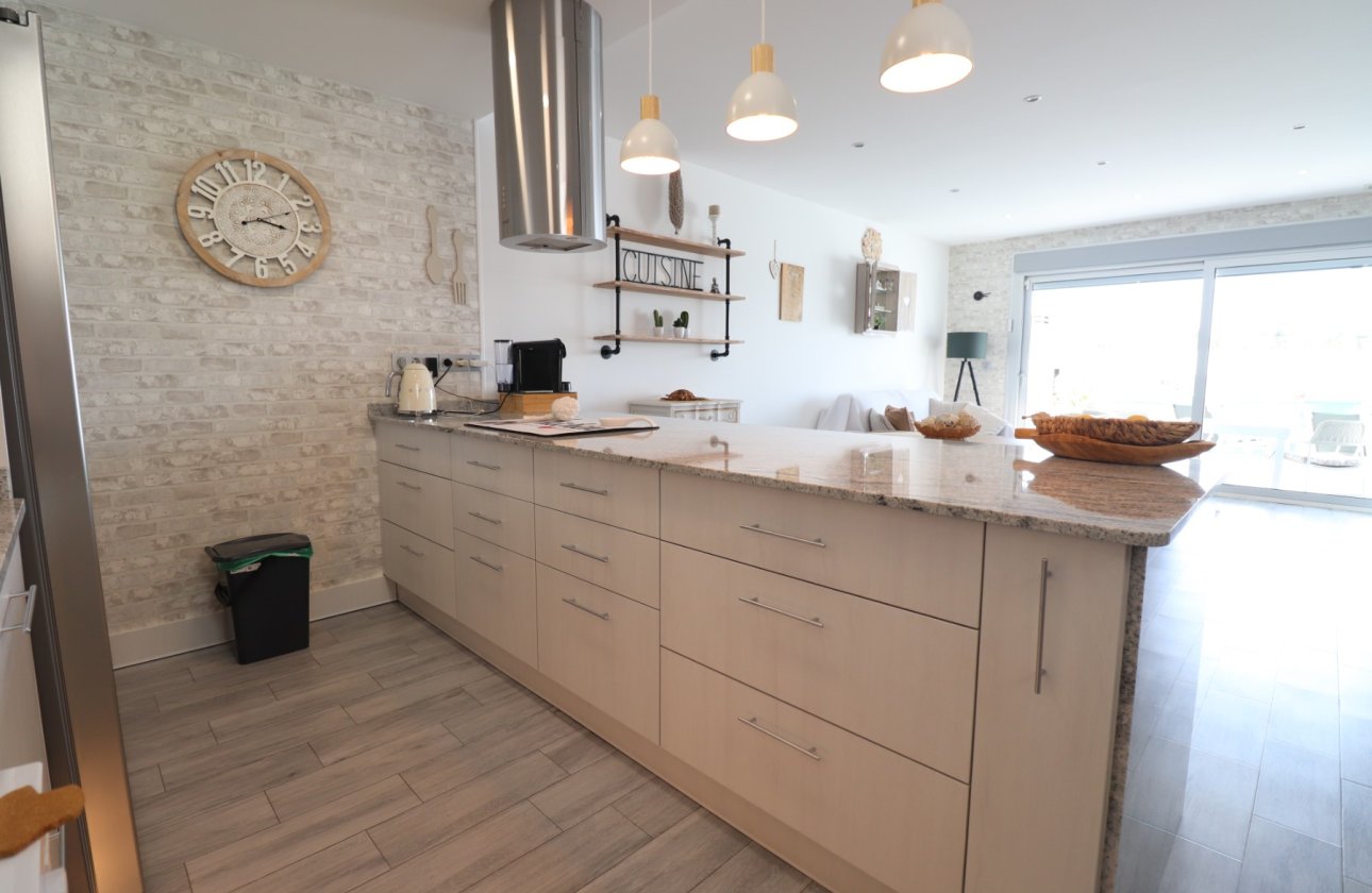 Resale - Villa / Semi detached - Daya Vieja - Daya Vieja - Town