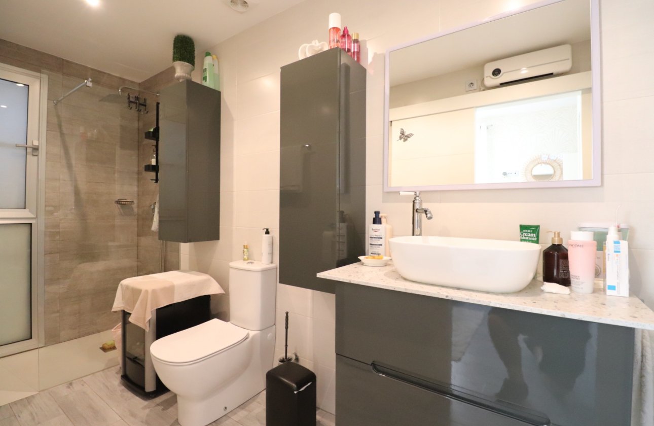 Resale - Villa / Semi detached - Daya Vieja - Daya Vieja - Town