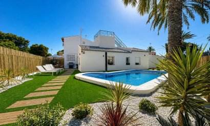 Resale - Townhouse - Orihuela Costa - Punta Prima