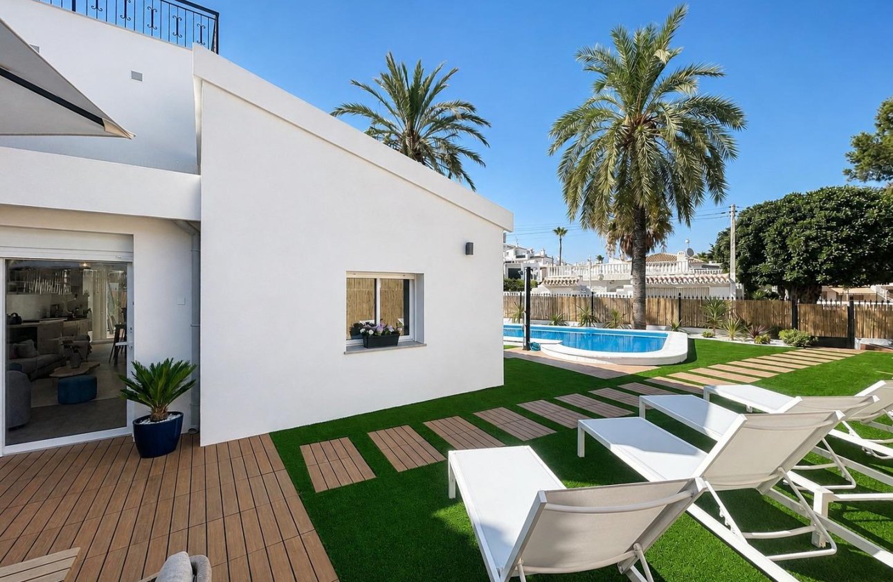 Resale - Townhouse - Orihuela Costa - Punta Prima