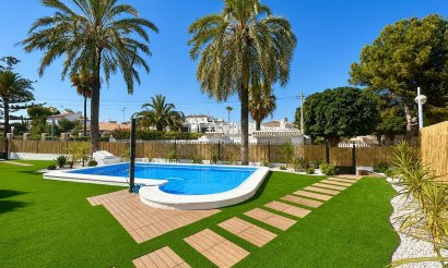 Resale - Townhouse - Orihuela Costa - Punta Prima