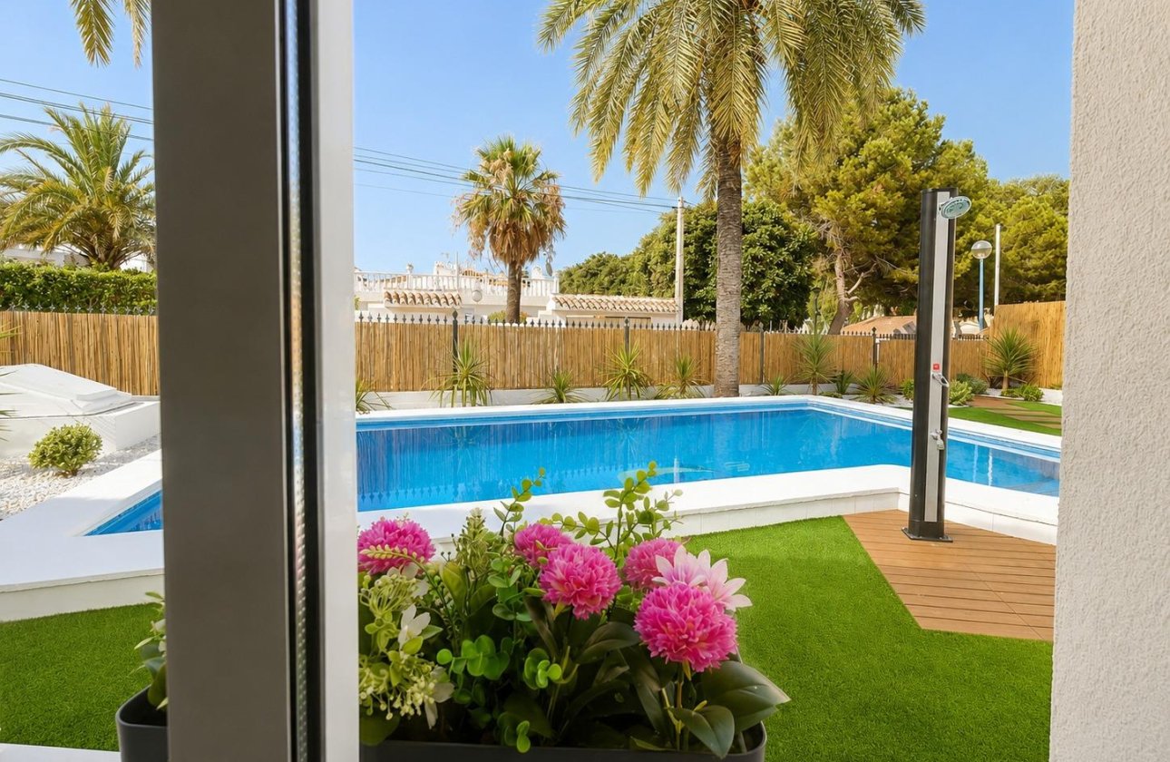 Resale - Townhouse - Orihuela Costa - Punta Prima
