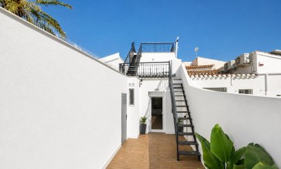 Resale - Townhouse - Orihuela Costa - Punta Prima