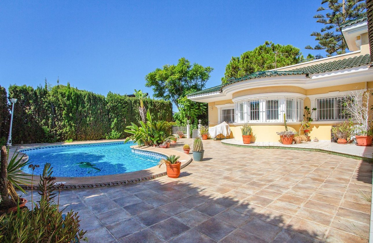 Resale - Villa - Torrevieja - Torreta florida