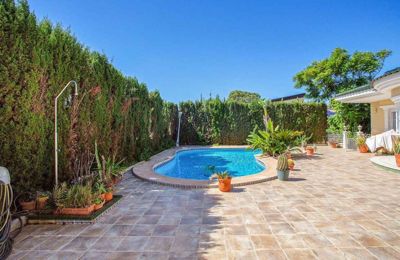 Resale - Villa - Torrevieja - Torreta florida