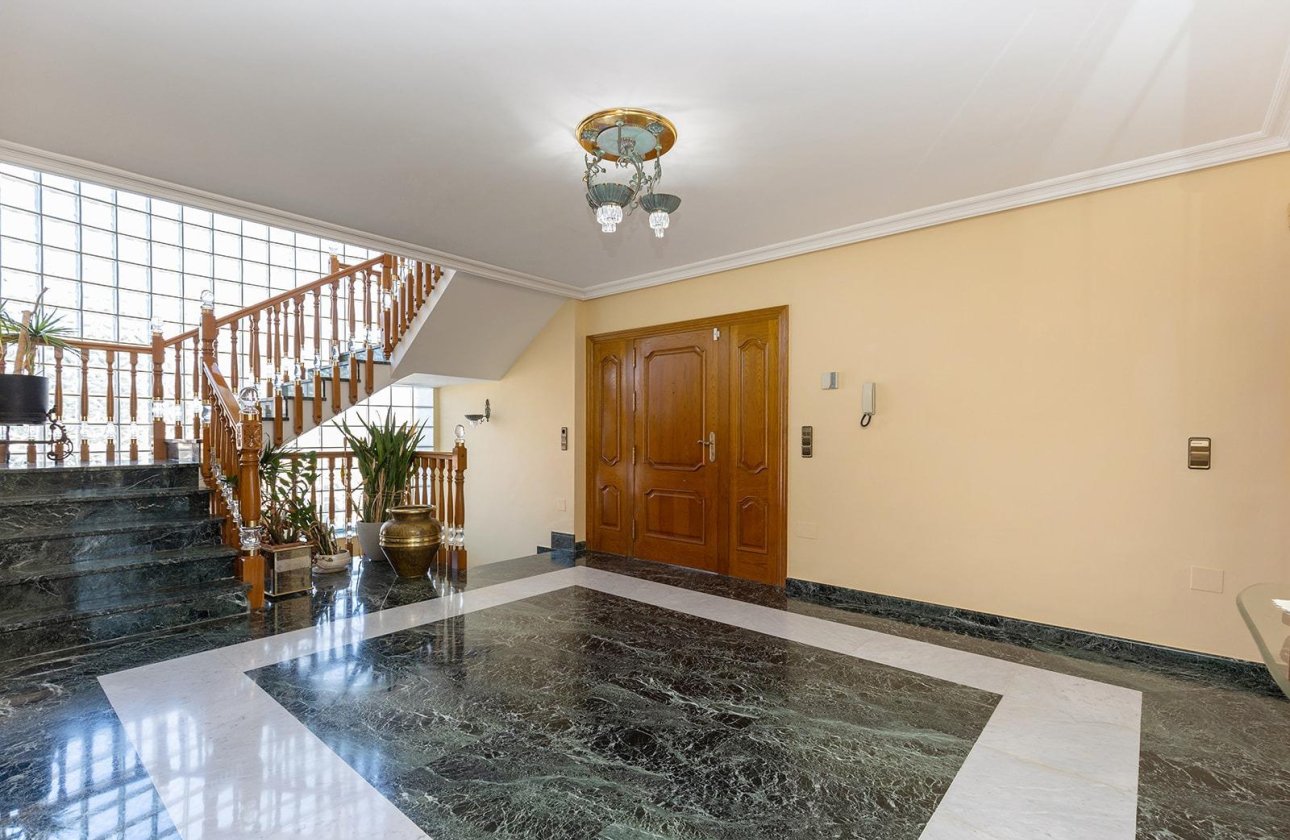 Resale - Villa - Torrevieja - Torreta florida