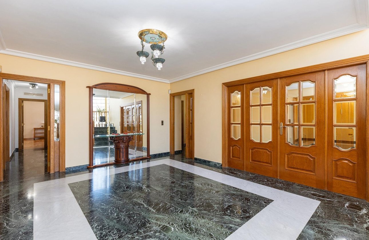 Resale - Villa - Torrevieja - Torreta florida