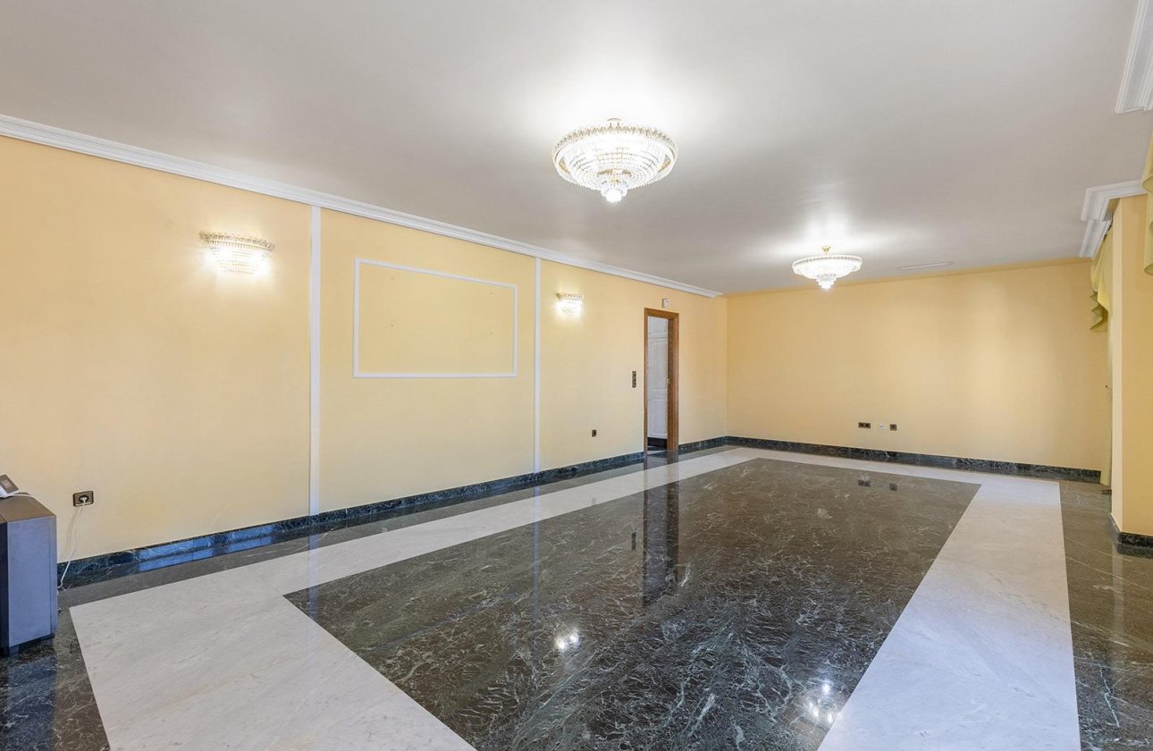 Resale - Villa - Torrevieja - Torreta florida